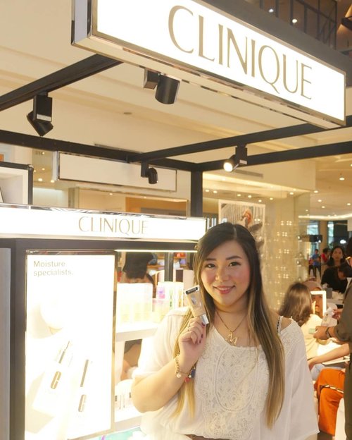 Attended the unveiling of @cliniqueindonesia new foundation Even Better Refresh last Friday and witnessed first hand how awesome the finish look is so i have to give it a try myself soon!

#clinique
#cliniqueid #cliniqueindonesia
#evenbetterrefresh
#evenbetterrefreshfoundation
#cliniquefoundation #beautyevent
#dressedinwhite
#event #eventsurabaya
#surabaya #surabayaevent
#girl #clozetteid  #sbybeautyblogger  #bloggerindonesia #bloggerceria #bloggerperempuan #indobeautysquad  #influencer #beautyinfluencer #surabayainfluencer #surabayablogger #influencersurabaya  #indonesianbeautyblogger  #bloggerid #bblogger #bbloggerid #SurabayaBeautyBlogger