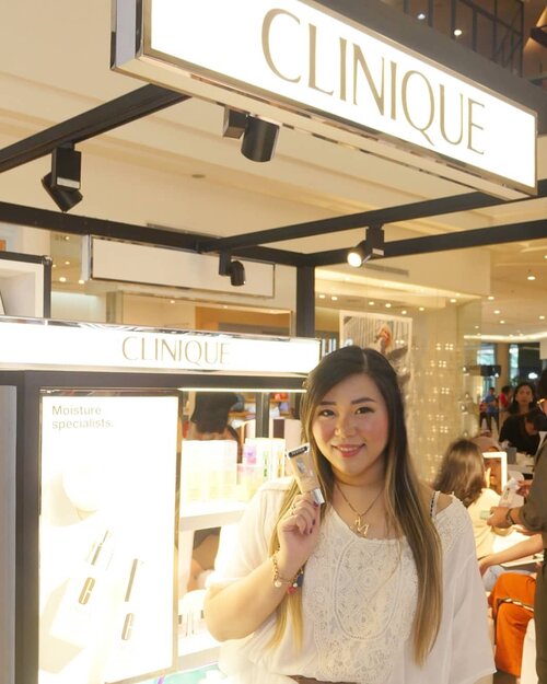 Attended the unveiling of @cliniqueindonesia new foundation Even Better Refresh last Friday and witnessed first hand how awesome the finish look is so i have to give it a try myself soon!

#clinique
#cliniqueid #cliniqueindonesia
#evenbetterrefresh
#evenbetterrefreshfoundation
#cliniquefoundation #beautyevent
#dressedinwhite
#event #eventsurabaya
#surabaya #surabayaevent
#girl #clozetteid  #sbybeautyblogger  #bloggerindonesia #bloggerceria #bloggerperempuan #indobeautysquad  #influencer #beautyinfluencer #surabayainfluencer #surabayablogger #influencersurabaya  #indonesianbeautyblogger  #bloggerid #bblogger #bbloggerid #SurabayaBeautyBlogger