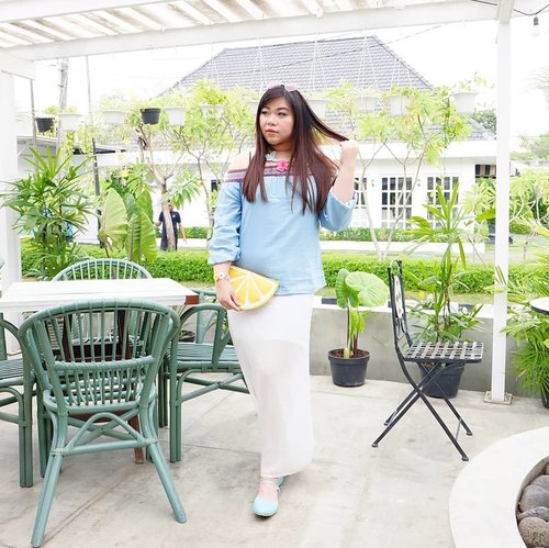 I guess it's a good thing that i love bright pastel colors as much as i love dark vampy colors, this means i don't find difficulties season matching my outfits 😄#ootd#girl #asian #ootdid #ootdindo #ootdindonesia  #clozetteid #sbybeautyblogger #beautynesiamember #bloggerceria #blogger #bblogger #beautyblogger #influencer #influencersurabaya #surabaya  #beautyinfluencer #fashion #personalstyle #fashionblogger #personalstyleblogger #notasize0 #comfortableinmyownskin#effyourbeautystandards #celebrateyourself #bodypositive #bodypositivity  #beautybeyondsize #summerready #breezysummer