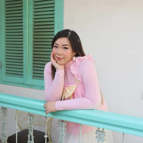 Baby, are you sure you want to play this game? Coz honey, when i put my mind into it, i might be a player that you cannot handle.#motd #pink#ootd #ootdid#sbybeautyblogger  #bblogger #bbloggerid #influencer #influencerindonesia #surabayainfluencer #beautyinfluencer #beautybloggerid #beautybloggerindonesia #bloggerceria #beautynesiamember  #influencersurabaya  #indonesianblogger #indonesianbeautyblogger #surabayablogger #surabayabeautyblogger  #bloggerperempuan #clozetteid #sbybeautyblogger  #girl #asian  #surabayainfluencer #fashioninfluencer  #personalstyle #surabaya #celebrateyourself