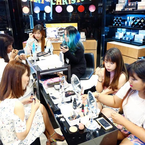 Girls and makeup are the perfect kind of date!

Thank you for having us @byscosmetics_id
!

#byscosmetics #makeupplaydate #onduty #playwithmakeup #makeupaddict #makeuplover #welovemakeup #sbybeautyblogger  #event #beautyevent #clozetteid #beautynesiamember #girls #blogger #bblogger #bbloggerid #indonesianblogger #indonesianbeautyblogger  #surabayablogger #surabayabeautyblogger #influencer #beautyinfluencer  #surabayainfluencer #asian 
#bloggerceria #surabaya #eventsurabaya #surabayaevent  #makeuphangout #makeupaddiction