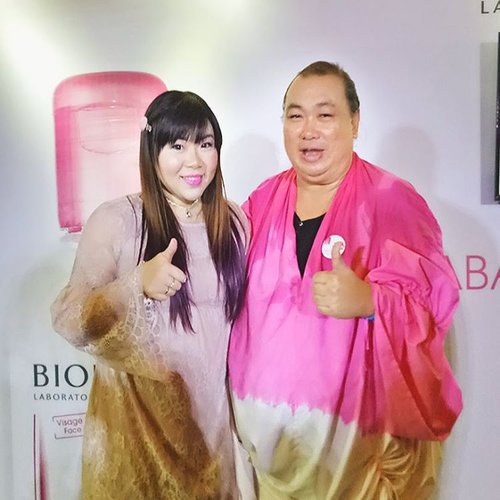 I've been to many makeup classes and beauty workshops, never have i ever been so blown away, amazed and learned so much in one day! 
Thank you @bioderma_indonesia for such a wonderful time and for bringing the maestro to us! @sbybeautyblogger Is honored!

Happening now! @bioderma_indonesia Surabaya Launching 😍

#biodermainsby #biodermaxguardian #sbbxbioderma #event #beautyevent #surabaya #surabayaevent #eventsurabaya #bioderma #domicile #blogger #bbloggerid #beautyblogger #sbybeautyblogger #indonesianblogger #indonesianbeautyblogger #surabayablogger #surabayabeautyschool #clozetteid #clozettedaily #allaboutbeauty #biodermaindonesia #bloggevent #launching #launchingevent #pink #touchofpink #qiqifranky