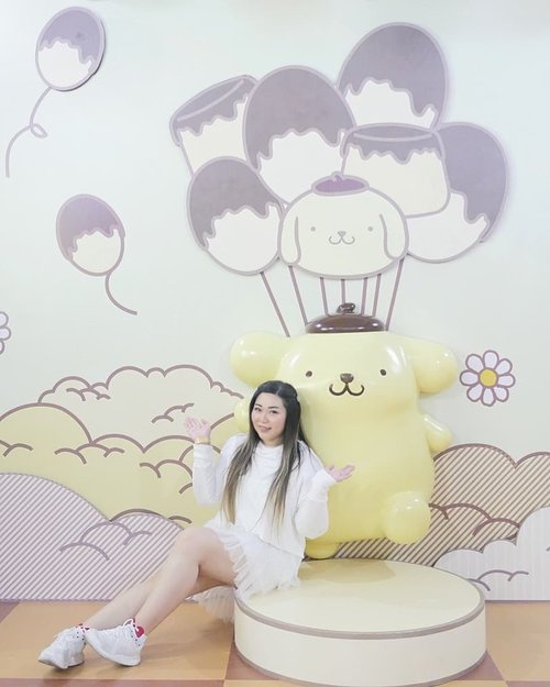 Cleared out my schedule for a job post only to be informed last minute that the posting is postponed (i totally suspect it is also impacted by the corona virus 🙁) so i am continuing spamming you with kawaii pics from Sanrio Playhouse instead... #sanrioplayhouse #sanrioplayhouselenmarc #sanrio #kawaii #kawaiiaesthetic 
#sbybeautyblogger  #influencer #influencerindonesia #surabayainfluencer #beautyinfluencer  #bloggerceria #beautynesiamember  #influencersurabaya  #surabayablogger  #bloggerperempuan #clozetteid #girl #asian #personalstyle #surabaya #exhibition #surabayaevent #ootd #ootdid #lifestyle #lifestyleblogger #lifestyleinfluencer #pastelcolors