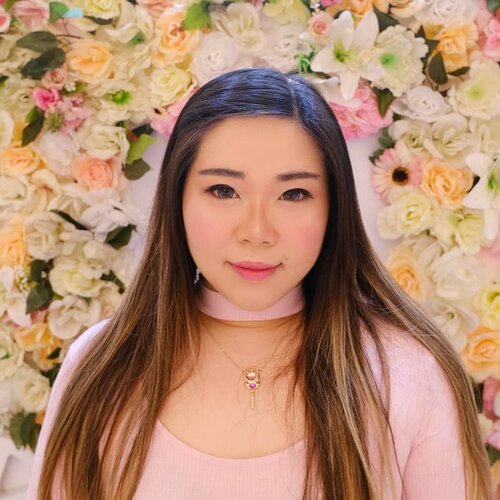 I can be an angel or a devil, depending on how you're treating me.

Another new week is here - as well as a new month, i am so ready for good news already!

#makeuplook #makeup #flowers
#clozetteid #girl #asian
#sbybeautyblogger #motd #indonesianfemalebloggers
#femaleblogger
#pink #bloggerindonesia #bloggerceria #beautynesiamember #influencer #beautyinfluencer #surabayablogger #SurabayaBeautyBlogger #bbloggerid #beautybloggerid #beautybloggerindonesia #surabayainfluencer #bloggerperempuan #indobeautysquad  #indonesianblogger #indonesianbeautyblogger #influencersurabaya
#romanticlook #softmakeup
#simplemakeup