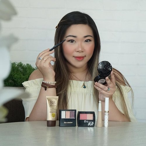 Full face using Daiso makeup? Is it possible to create a complete and decent look with only Daiso makeup?

Well, i've tried them all for you and make mini reviews for each product that i used so next time you find yourself in Daiso, you'd know which product's safe to get and which you should run far... Far away from 😂. Swipe for the actual look (coz i already modify the products using other things for a better result in the first pic 😂) and go to : http://bit.ly/onebrandlookDaiso for details and the mini reviews!

#daiso #daisomakeup #onebrandlook #onebrandtutorial #fullfacedaisomakeup #review #daisomakeupreview 
#review 
#clozetteid #girl #asian
#sbybeautyblogger
#bloggerindonesia #bloggerceria #beautynesiamember #influencer #beautyinfluencer #indonesianbrand #indonesianmakeup #surabayablogger #SurabayaBeautyBlogger #bbloggerid #beautybloggerid #beautybloggerindonesia #surabayainfluencer #bloggerperempuan #indobeautysquad  #makeup #cheapmakeup #makeuplook
