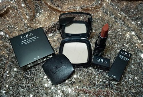 In love with the newest addition to my #makeupfamily , say hi to #LOLA !

Normally i gravitate towards cutesy packaging,  but for once these all black,  sleek packaging lure me in. 
Review soon on #pinkandundecidedblog 
#SBBxZataru #zataru #zataruid #lolamakeup #makeupcollector #makeuphoarder #makeupaddict #makeupaddiction #makeupmadness #blogger #bblogger #beautyblogger #indonesianblogger #indonesianbeautyblogger #bbloggerid #surabaya #surabayablogger #surabayabeautyblogger #sbybeautyblogger #clozettedaily #clozetteid #makeupjunkie #allaboutmakeup #ilovemakeup #makeupislife #lipstick