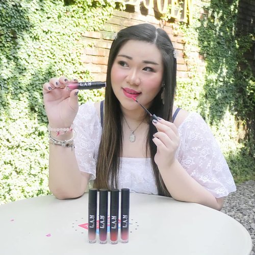 Been enjoying playing with @lookatmecosmeticsid Perfect LipFit Cream lately - they look good, smell good, pigmented and super long lasting.

For in depth review and more pics of individual shade, check my blog post here : https://bit.ly/LAMreview .

You also still have a few days left to join our Giveaway and photo contest to win a set of LAM Perfect LipFit Cream (for 10 winners!), Trust me you do not want to miss it!

#GiveawayGenk #GiveawayGenkXLAMcosmetics
#LAMcosmetics #ReviewwithMindy #ReviewWithGiveawayGenk 
#lipstick #lipstickreview #lipstick💄 #lipcreammatte #lipcreamreview
#lipstickjunkie #lipcream
#clozetteid #sbybeautyblogger #beautynesiamember #bloggerceria #beautysocietyid #bloggerperempuan #bbloggerid #indonesianfemalebloggers #review #lipstickaddict
#influencer #beautyinfluencer #SURABAYABEAUTYBLOGGER #endorsement #endorsementid #endorsersby #openendorsement