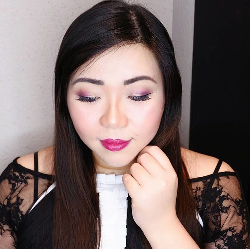 My version of Wine Glam Time as the muse, collaborator and comittee (all rolled into one 😅, am i not a super woman or what) for @sbybeautyblogger Makeup Competition today in collaboration with @makeupforeverid And @pakuwonmallsby 
My look is all about glow and wine inspired color, so i played with a lot of purples and burgundy - plus loads of shimmer and glitter. Approriate for a glamorous wine party but still wearable and not too much like a full blown makeup look.

This look is entirely using Make Up Forever's products, and i can safely say that i fell in love with countless products in the process 😭. Swipe for details!

#makeupforeverid #makeupforeverpakuwonmall #sbybeautyblogger #sbbmuc #sbbmakeupchallenge #sbbxmufe #sbbxpakuwonmall #sbbXMufeXpakuwonmall #wineglamtime #sbbwineglamtime #sbbevent #pakuwonmall #clozetteid #fotd #motd #makeuplook
#event #surabaya #surabayaevent #eventsurabaya #beautyevent #beautyeventsurabaya #MUFE  #surabayabeautyblogger
#influencer #beautyinfluencer #beautybloggerindonesia
