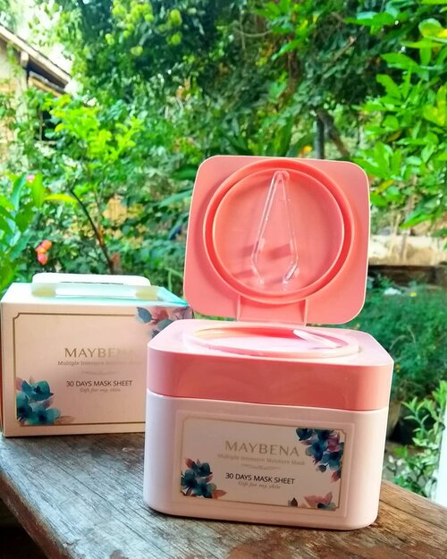 Hai #sobatcantikku 
Review lengkap @maybena_official Multiple Intensive Moisture Mask sudah UP diblog aku #lavinabeautyblog 
Buat yang penasaran sama kupas tuntas sheetmask satu ini, Langsung KLIK LINK dibio aku. 
Buat yang mau order (sssstt.. lagi ada Promo lho 😊) langsung ke Charis Shop aku 👉🏻 https://hicharis.net/valentinayosnanda atau bisa cek Link dibio aku juga 💚❤️💜💛. Thank you semua 😍 @hicharis_official @charis_celeb #charisceleb #hicharis #hicharis_official  #maybenaofficial #maybena #mask #masks #facemask #skincare #skincareroutine #skincareproducts #skincaretips #skincarealami #masker #masksheet #maskermuka #maskeralami #maskermurah #maskerorganik #maskerkorea #skincarealami #skincaretips #skincareblogger #skincarenatural #skincarereview #skincareaman #lavinamaskeran #organicskincare #charis #clozetteid