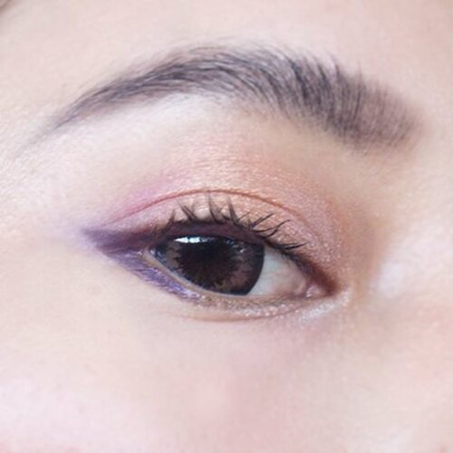 I'm joining #yamatonadeshiko eye makeup competition from @nadekoid 😳Just a simple yet colorful eye makeup for spring time 🌼#eotd #motdid #clozetteid #springmakeup