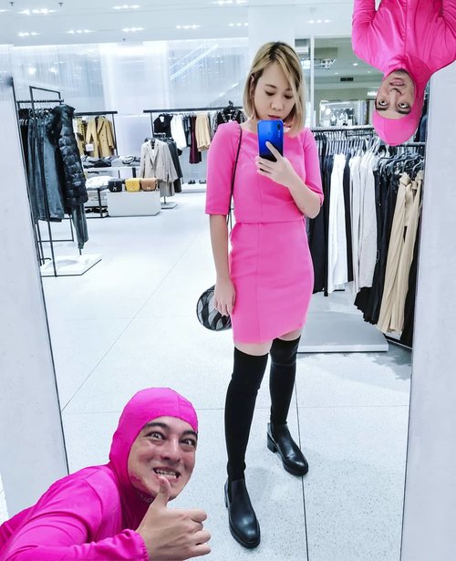 Pink guy idolaqu 👾@sushitrash
.
.
#ootd #lookbookid #ootdid #lookbook #zara #pinkguy #joji #sushitrash #filthyfrank #radenayublog #fashionblogger #dress #boots #clozetteid
