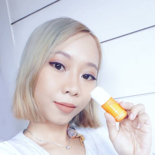 Seminggu lalu main ke Dufan kulit jadi lebih gelap dan kemerahan karena kepanasan. Untung pake @skeyndor.id jadi warna kulit bisa kembali lebih cepet. Formulanya vitamin C yg unik karena dipisah dengan serumnya. Penasaran kan? Yuk baca review lengkap di #linkinbio
.
.
#skincare #beautyblogger #Clozetteid #Clozetteidreview #radenayublog #SKEYNDORcClozetteIDReview #beautyreview