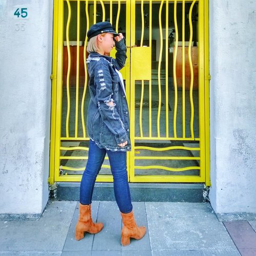 Hello short legs haha 😁 sesungguhnya foto ini udh diedit agar terlihat lebih tinggi 😂
.
.
#ootd #ootdid #lookbook #lookbookid #radenayublog #clozetteid #bragabandung #bandung #fashionwanita #fashionblogger