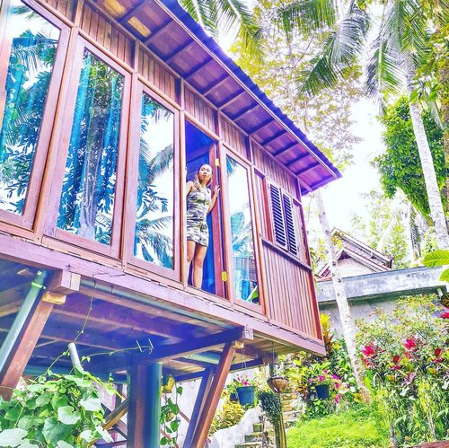 Pilih stay di treehouse atau di hotel? Cek daftar hotel/villa murah di Bali #linkinbio 🏨🌅Semua ada plus minus tapi selalu seru punya pengalaman baru!🏖️..#radenayublog #travelphotography #travelgram #hotelbali #villabali #villaubud #hotelcanggu #ClozetteID