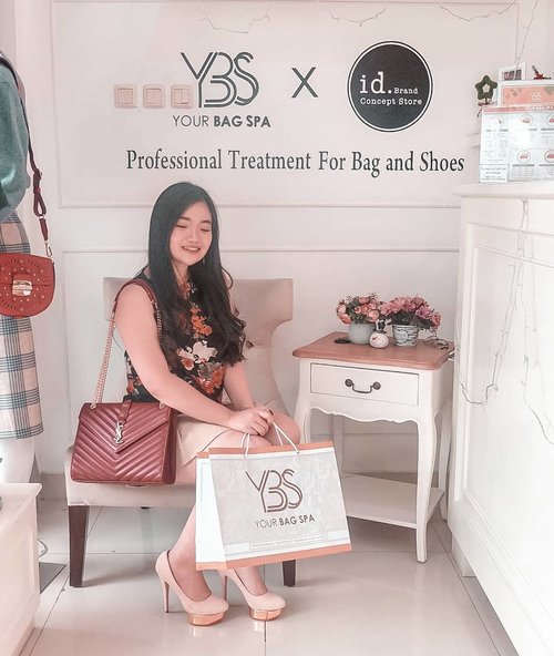 Satisfied with the result 🌟 shoes reborn should i say, why thankssss so much for removing all the dirt on that damn suede, a material that is hard to clean, @yourbagspa! Swipe for before after 👉 or check out the link on bio for full review on the blog 💎
.
.
.
 #YourBagSpa #clozetteid