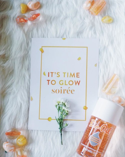 "Glowing skin is a result of proper skincare. It means you can wear less makeup and let skin shine through." - Michel Coulombe
•
•
Bio oil review will up soon on my blog as soon as possible. Stay tuned💕@beautyjournal @sociolla  #BeautyJournalXBioOil #BeautyJournal #BioOilInspiresYou #ItsTimeToGlow