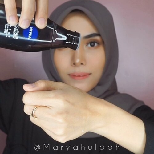 Hi girls!Kalian tau nggak kalau ternyata pancaran kulit yg cantik itu berawal dari kulit yg sehat loh. Kulit yg sehat ini pastinya berkaitan dgn wajah yg bersih tentunya, jd penting banget nih membersihkan wajah secara optimal. Apalagi saat ini tingkat polusi yg tinggi sangat berpengaruh dengan kesehatan kulit kita. So, kita hrs benar2 cermat dlm memilih pembersih wajah, terutama yg mampu membersihkan kulit wajah secara optimal tanpa meninggalkan residu, seperti sisa makeup ataupun debu polusi stlh seharian beraktivitas, shg kulit kita pun bisa benar2 bernafas.Nah ternyata pembersih wajah tersebut semuanya ada dalam NIVEA MicellAir Skin Breathe (Xpert Make Up Remover Face - Eyes), pembersih wajah ini benar2 bagus untuk menghapus heavy makeup loh.NIVEA MicellAir Skin Breathe (Xpert Make Up Remover Face - Eyes) ini nggak pernah ketinggalan dan harus selalu ada dalam makeup pouchku, karena memudahkan kalau aku mau membersihkan makeup ataupun mengubah look makeup sekalipun.@NIVEA_ID @clozetteid#NIVEAMicellAIR #ClozetteID