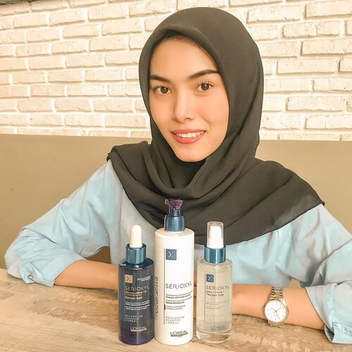 Hi masih inget kan, beberapa waktu yg lalu aku juga udah ikutan #MoreHairChallenge dan cobain #SERIOXYL treatment di salon partner #LorealProID.Nah, sekarang aku juga lagi lanjutin coba rangkaian perawatan rambut SERIOXYL dari L’Oreal Professionnel. Rangkaian perawatan hair growth ini bisa mengungkap +1000 helai rambut dalam 6 minggu loh! Buat kamu yang pengen coba dan punya masalah rambut yang rontok juga, di salon-salon L’Oreal Professional seluruh Indonesia lagi ada promo diskon 50% untuk treatment SERIOXYL berlaku sampai 31 Agustus 2019 ini. Cek salon #LorealProID terdekatmu ya!@hairtrendsid @beautyjournal #MoreHairChallenge #SerioxylConfidence #Lorealproid 📸 : @mamahcs ❤️