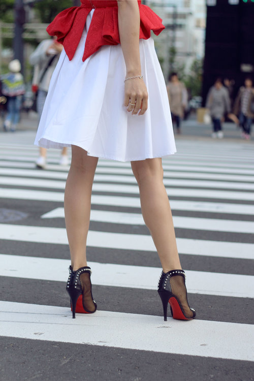 RED RIDING HOOD IN THE CITY - Sorry last one from this look .. Shoe details!! http://jenniferbachdim.com/2015/05/26/red-riding-hood-in-the-city/ #ChristianLouboutin 