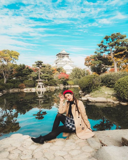 Osaka Castle and its gorgeous blue sky🏯💙.#osaka #osakacastle #japan #visitjapan #explorejapan