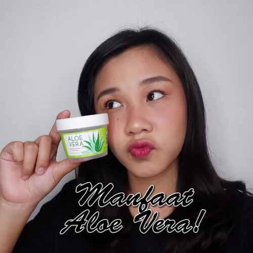 [Manfaat Aloe Vera]Kalian tau gak sih klo ternyata aloe vera gel itu banyak banget manfaatnya? Aku paling seneng punya aloe vera gel, karena dalam 1 product bisa aku pake untuk banyak hal, mulai dari rambut hingga kulit.Di video ini aku pake aloe vera gel dari @zoyacosmetics . Kemasannya unik banget, mini jadi bisa dibawa ke mana mana.Pengen tau dong aloe vera gel biasanya kalian pake untuk apa aja nih temen temen?🤗...#ZocosAloeVera #ZoyaCosmetics #EasilyLookingGood #ManfaatAloeVera #Aloe #AloeVeraGel #BeautyHacks #AloeHacks #SleepingMask #Mask #Indobeautyvlogger #Indobeautyblogger  #Cchannelbeautyid #bvlogger #bvloggerid #beautygoersid #beautiesquad@ragam_kecantikan @popbela_com @indobeautysquad #Indobeautysquad @tampilcantik #TampilCantik@beautynesia.id #Beautynesia #BeautynesiaID @bunnyneedsmakeup @bloggermafia #bloggermafia@bloggirls.id @indobeautygram #Indobeautygram@clozetteid #Clozetteid #Clozette@beautybloggerindonesia #beautybloggerindonesia