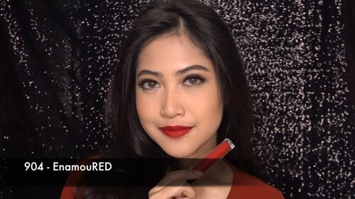 Yeay! Ada review dan swatches lip cream @eternallybeauty warnanya cantik-cantik sekali, yuk langsung aja klik Link di bio aku😉💓
.
.
.
.
.
.
#vienarissanty #clozetteid #makeup #eternallybeauty #odessacosmetics #mattelove