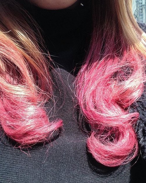 Pink hair don't care ~! #hotd #pinkhair #ombre #clozetteID #StarClozetter #clozetteco #bloggerbabes #glambassador #hairfie #asian #pink
