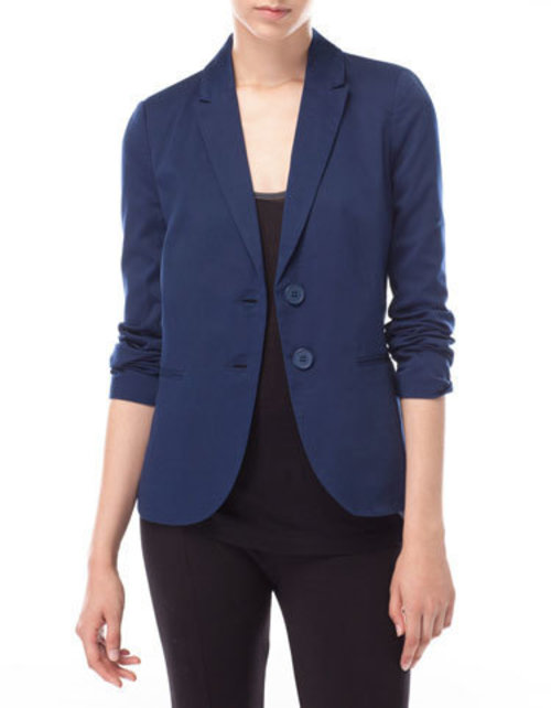  Can't believe I don't own a basic solid-color blazer! I want one in navy, preferably darker than this photo.