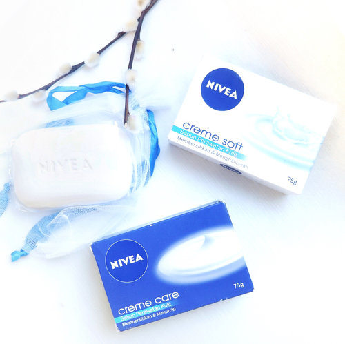 Looking for softer skin and wonderful scent? Now try this one, cream care & cream soft soap from @nivea_id💕, this soap not only cleanse but also nourishing and smooth your skin, with high moisturizer make your skin ‘say goodbye’ to your dry skin!Ohya! Now you can also try and review product that you want for free by registering yourself at @hometesterclubid don’t forget to follow their instagram for more information!.Have a nice day everyone!#clozetteid