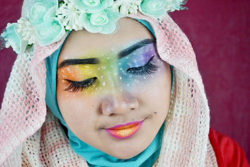 Detail my colorful makeup.
Submission for #makeupdhexclearancee yang diadakan oleh kak @makeupdhe dan @clearancee 👄

Wish me luck 💄
#makeup #colorfulmakeup #atomcarbonblogger #beautybloggerindonesia #beautyblogger #blogger #vlogger #youtuber #instabeauty #makeupaddict #makeupjunkie #indobeautygram #indobeautyvlogger #tbt #vsco #rainbow #rainbowmakeup #fullcolor #kbbvmember #kbbv #clozetteid teid #clozette