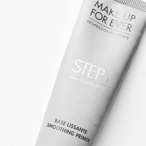 My secret weapon! Uploaded the before after using MUFE Step 1 Smoothing Primer on blog 💕
.
.
.
.
#clozetteid #clozettestar #makeupmess #makeupjunkie #makeupaddict #makeuphoarder #makeuplover #beautyjunkie #indonesianbeautyblogger #fdbeauty #luxurymakeup #highendmakeup #motd #fotd #dailymakeup #bloggerindonesia #bloggerkediri #beautyvlogger #vloggerindonesia #bloggersurabaya #indonesiabeauty #MakeUpForEver #mufeindonesia