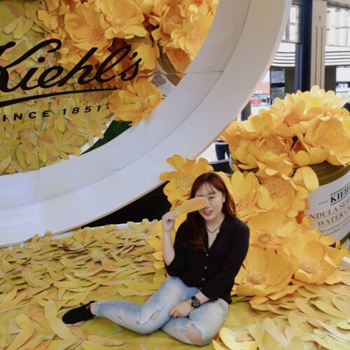 HAPPY 10th ANNIVERSARY KIEHL'S! 🎉🎊Jadi kemarin, aku diundang ke acara anniversarynya Kiehls di Senayan City. Di event ini, kita bisa explore banyak tempat instagram-able plus bisa bawa pulang banyak sample dari @kiehlsid 💖💗💓💕 Oiya, FYI event ini berlangsung dari tanggal 29 Agustus sampai dengan 8 September. Buat kalian yang kepengen kesini, yuk buruan!#KiehlsID #10YearsKiehlsID #ClozetteID #kbeauty #dailylook #abcommunity