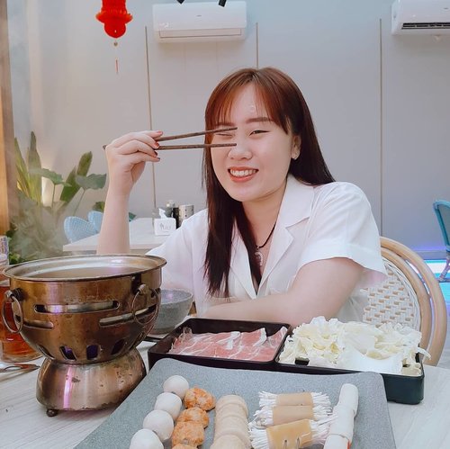 Rainy afternoon, I am craving hotpot now!
ㅡ
#food #hotpot #clozetteid #instagood #instagram #instadaily #healthyfood #abcommunity #daily #asianfood #lowcarb