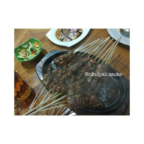 Satay everyday😘❤
#clozetteID #satay
.
Good food lead us to good life #indonesianfood #indonesianculinary #kulinerbandung  #goodfoodgoodlife #alca_food