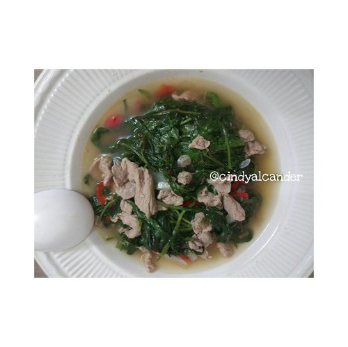 Kangkung Cah Sapi...
Easy simple and yummy!
#kangkungcah
.
Where to buy? No no no. Homemade!!
.
#alca_food #foodie
#goodfoodgoodlife
#foodblogger
#homemade
#culinary
#kuliner
#clozetteID
.
Points : all by myself 😂