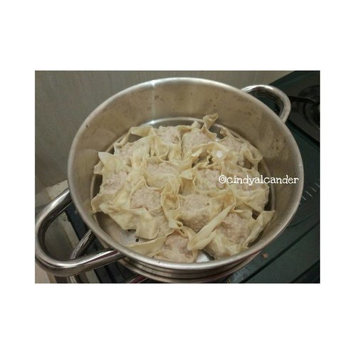 Hulaaaa Homemade Siomay
#clozetteID
#homemade
#siomay
.
Good food lead us to good life #indonesianfood #indonesianculinary #kulinerbandung  #goodfoodgoodlife #alca_food