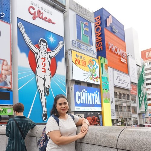 Third time is a charm they say. So here I am, visiting Osaka for the very first time on my third visit to Japan 🎏...#wyntraveldiary #wheninjapan #osaka #glicoman #dotonbori #travelgram #exploreosaka #explorejapan #japantourism #vacationmode #leisuretime #clozetteid