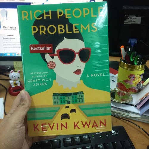 Finally! The long awaited Rich People Problems from @kevinkwanbooks! Bought it from @periplusid online, the cheapest price in town! It's bigger than those previous books, almost similar to the Indonesian edition.
Perfect companion for Eid Mubarak holiday 🛍📘
.
.
.
#richpeopleproblems #kevinkwan #kevinkwanbooks #periplusid #clozetteID