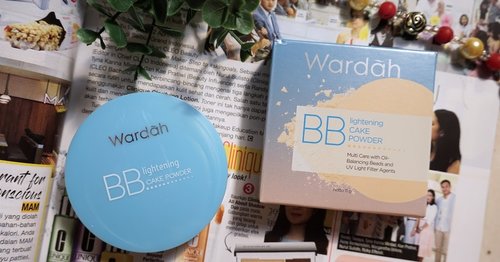 Wardah Lightening BB Cake Powder