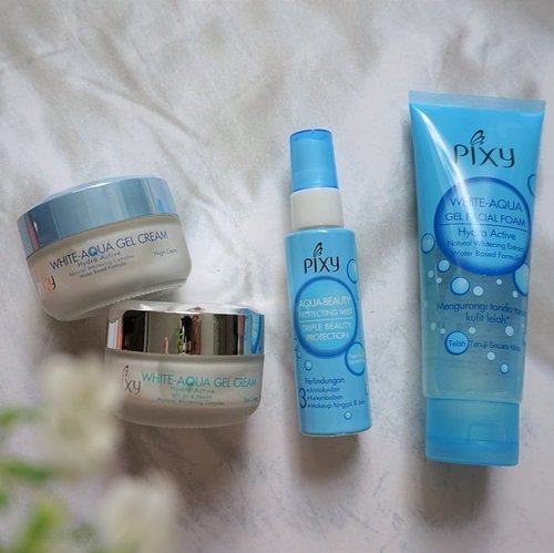 New post is UP on the blog! @pixycosmetics White-Aqua Series for brighter and more supple skin. The gel texture absorbs fast and non greasy.
_
Read the review here 👉🏼 bit.ly/pixywhiteaqua or link on bio 💦
.
.
.
#mrshidayahreview #mrshidayahpost #clozetteid #pixycosmetics #PixyWhiteAquaSeries #DadahKulitLelah #skincare #skincareregime