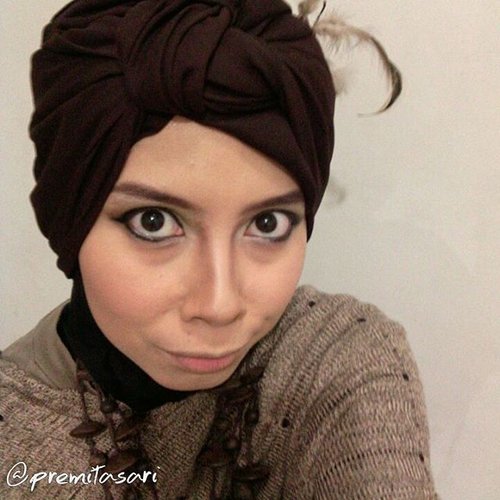 HijaBohemian ... #hijab #ootdhijab #hijabfashion #hijabstyle #hijabootdindo #Hijabohemian #mua #makeup #makeupcharacter #makeupflawless #vintage #vscocam #beauty #clozette #clozetteid