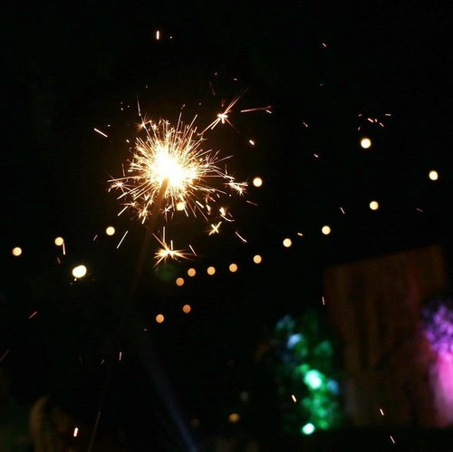 Happiness can be found even in the darkest of time. If only one remembers to turn on the light. -Albus Dumbledore- 😊😊😊#clozetteid #starclozetter #fireworks #putrievontoinfinity #qotd #caaantik #girlysaputri