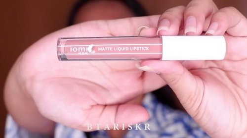 New Local Product yang baru aja launching di April ini yuhuuu... with dermatologically tested, paraben free and cruelty free 🐇 @iomibeauty ..IOMI Matte Liquid* 01 Perfect Peach* 03 Sunkiss* 01 Perfect Peach x 01 Sunkiss..#iomimatte #iomilipcream #iomiliquidlipstick #iomibeauty