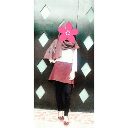 #ootdhijabnusantara #fashionhijabers #fashionblogger #ootdhijab #bidadariselfie #diaryhijaber #CLOZETTEID #fashion #pashmina #hijabinaction #hijabstyleindo #hijaberindonesia