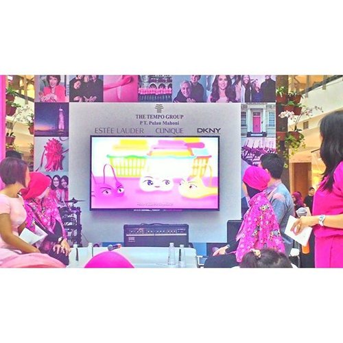 We are watching "Rumpian Beha" (bra talk) at breast cancer awareness talk show

#indonesianbeautyblogger #beautybloggers #beautyevent #breast #cancer #breastcancer #breastcancerawareness #sadari #health #kankerpayudara #bbloggers #BblogID #clozetteID #eventreport #talkativetya