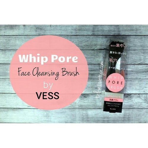 How do you wash your face? I wash my face using Whip Pore Face Cleansing Brush From Vess Japan. Wanna know how effective this brush to clean my face? Check it on my blog at http://bit.do/WhipPoreFaceBrush 
#pore #face #facecleanser #facebrush #facialbrush #facialfoam #cleansingproducts #cleanface #beautytools #facewash #talkativetya #clozette #clozettedaily #ClozetteID #BeautyBlogger #beautybloggerindonesia #beautybloggerjakarta #indonesianbeautyblogger #ibbloggers #bbloggers #BBloggersID #JapaneseCosmetics #japan #japanbeautyproducts