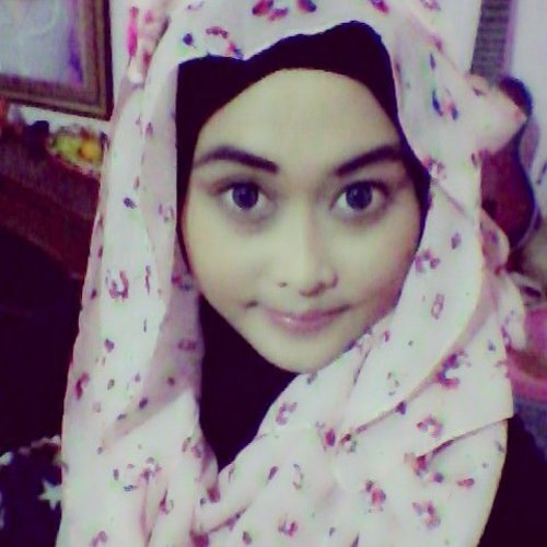 Just try this doll makeup :p do you think I'm failed? #cute #ClozetteID #hijabers