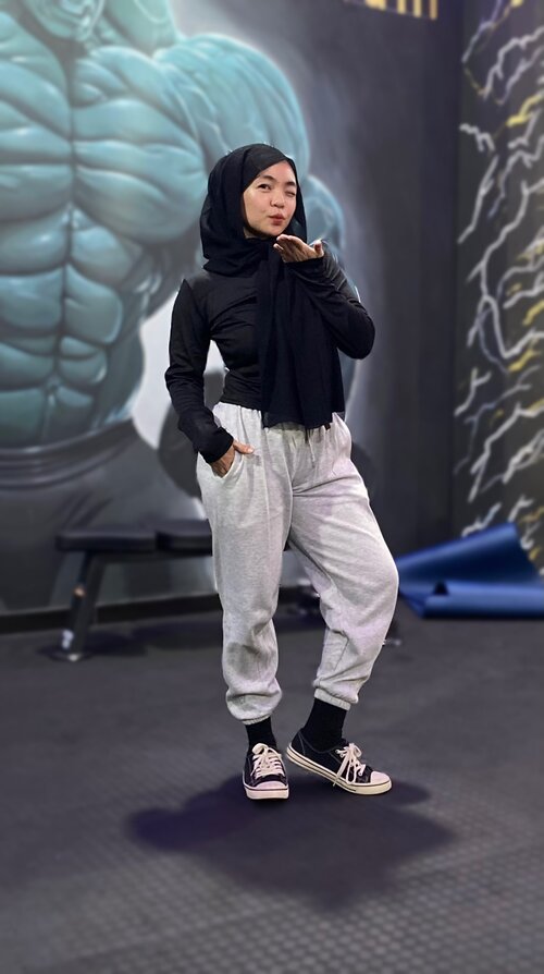 Halo , perkenalkan nama saya tami Usia 30thn Saya aktif di olahraga gym dan suka membuat konten mengenai olahraga & Tips olahraga 