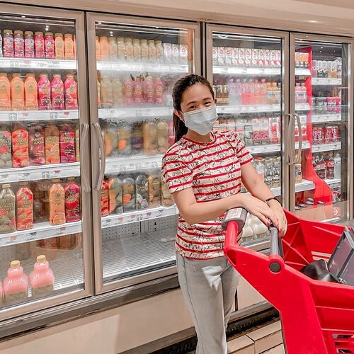 My fav activity during this pandemic : “Grocery Shopping” 🛒 😁 
#staysafe #stayhealthy #wearyourmask