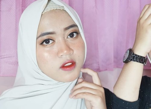 201: my peachy face 🍑🍑.Details :@superfacestudio zoom in mesh cushion@etudehouseofficial drawing eye brow@deborahmilano_id volume smooth mascara@chicaychico_official black kill eyeliner@minuet.official eyeshadow + highlighter@peripera_official airy ink velvet@merzy_official the first velvet tint (V4)#superfacestudio #superface #etudehouse #etude #deborahmilano #chicaychico #minuet #peripera #merzy #koreanlook #koreanmakeup #charisceleb #charis #clozetteid #makeup #beautybloggerindonesia #indobeautygram